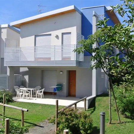 Two-story Terraced For 7 Guests In Bibione