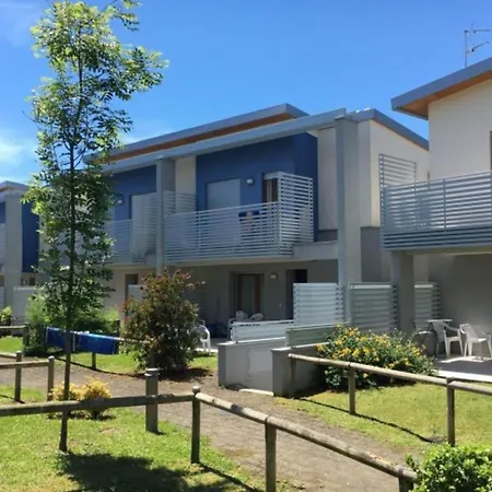 Two-story Terraced For 7 Guests In